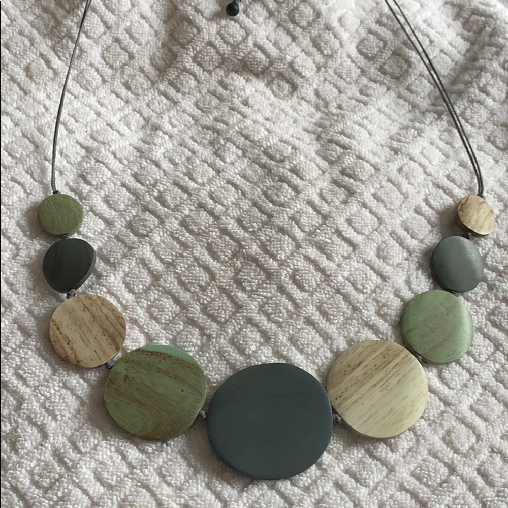 Wood disc pendant